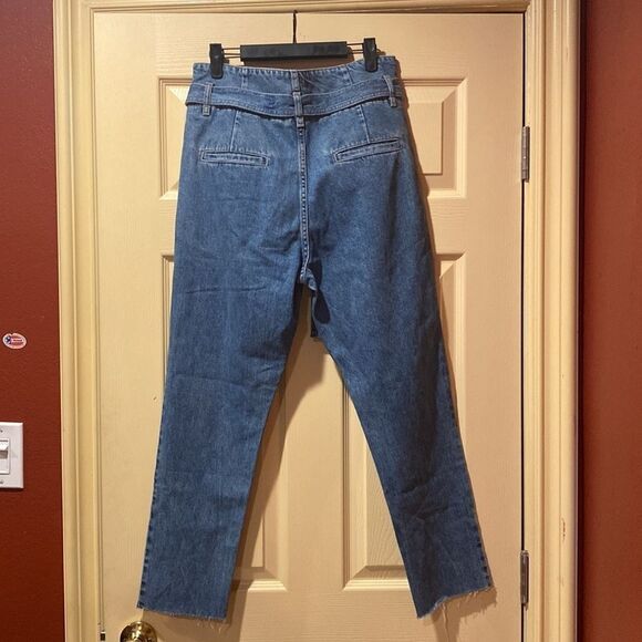 DL1961 Susie Tapered Jeans - Picture 5 of 9